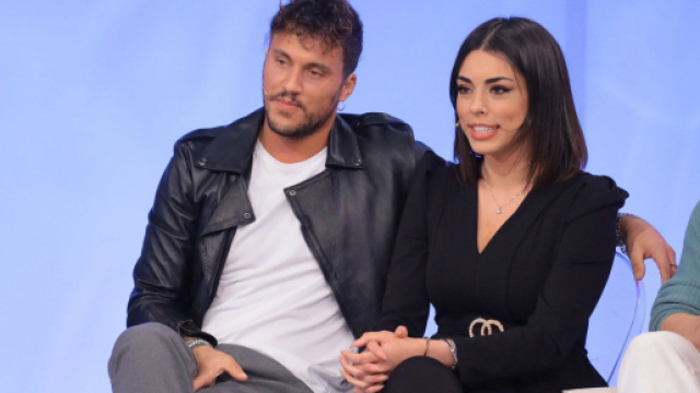 Giulia D'Urso, ex U&D, fa chiarezza sul rapporto con Raselli: &lsquo;Stiamo ancora insieme&rsquo;.