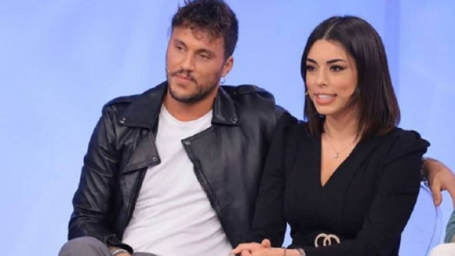 Uomini e Donne, Sonny e Sara, Raselli e Giulia negano voci di rottura: coppie ancora unite.