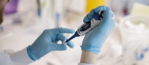 Test por saliva que detecta el coronavirus en tres minutos