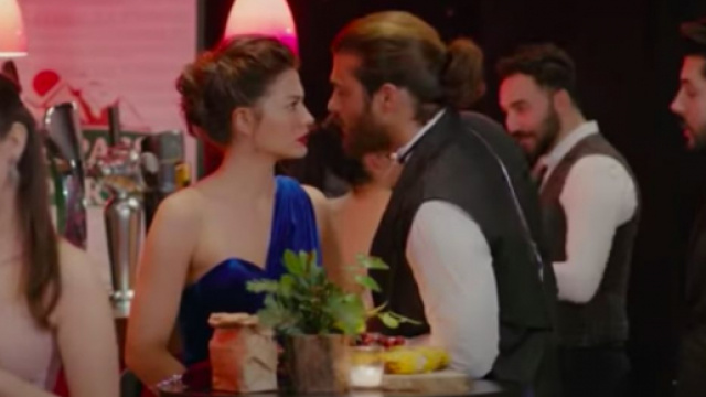 DayDreamer, spoiler 13 settembre: Can d&agrave; forza a Sanem dopo che Aylin le sabota la presentazione.