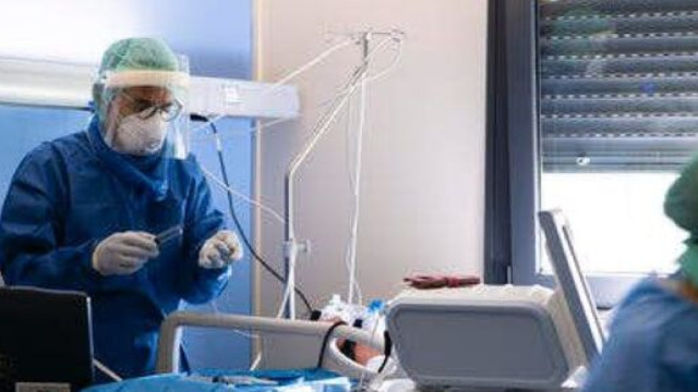 Alessandria, medico va a lavorare in ospedale con i sintomi del Covid: positivo.