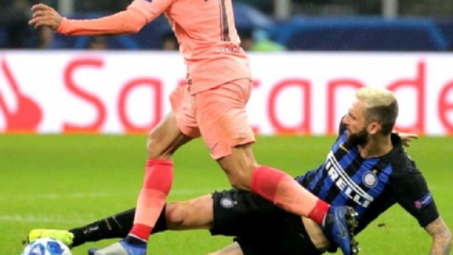 Kovac, allenatore del Monaco, smentisce qualsiasi tipo di interesse per Brozovic dell'Inter.