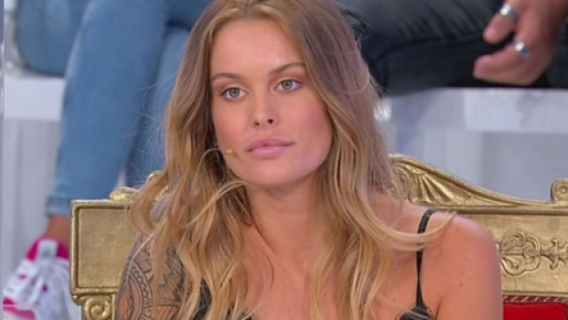 U&D, registrazione 11 settembre: bacio Gemma-Paolo, 200 corteggiatori per Sophie.
