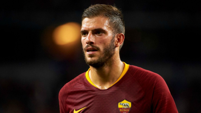 Crotone, anche Santon tra i nomi per il centrocampo.