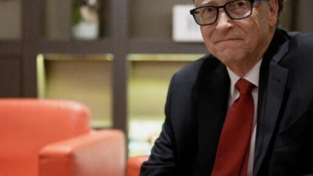 Coronavirus, Bill Gates: 'La pandemia finir&agrave; soltanto nel 2022'.