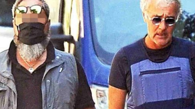 Giletti sotto scorta per le strade di Roma.