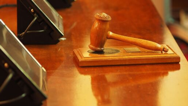 Vimercate, uomo aggredisce e abusa della compagna: pena ridotta per atteggiamento 'disinvolto' della vittima.