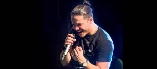 Wesley Safad&atilde;o faz live. (Arquivo Blasting News)