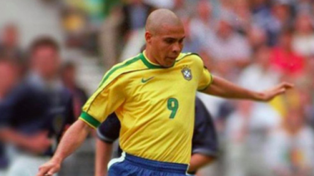 A l'occasion de l'anniversaire de Ronaldo retour sur le XI de l&eacute;gende du joueur