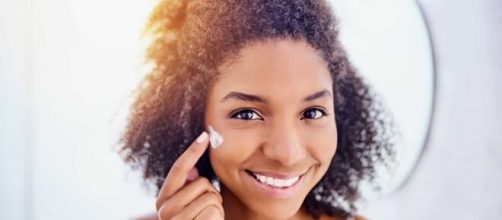 Limpeza de pele tamb&eacute;m &eacute; se alimentar adequadamente. (Arquivo Blasting News)