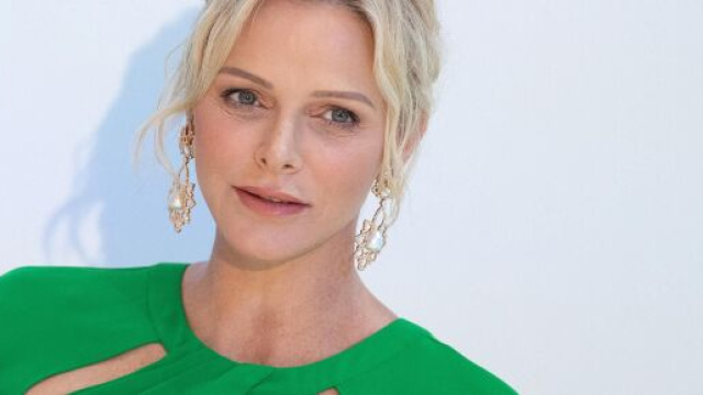 Il taglio capelli con frangia e tonalit&agrave; per l'autunno 2020: il caschetto e il rosa quarzo.