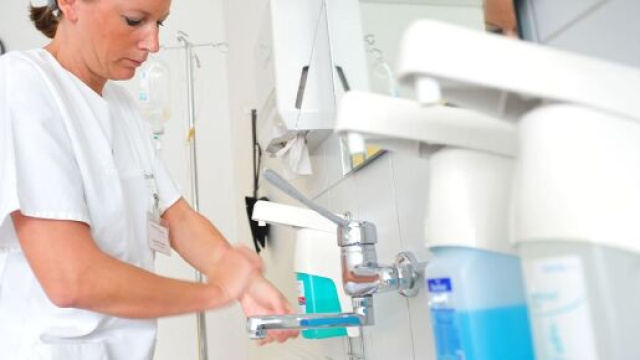 Verona, il batterio killer in ospedale era su rubinetti e biberon.