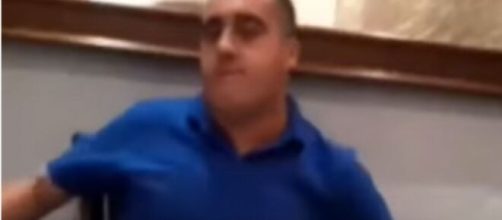 Sem saber que estava ao vivo, pastor xinga mulher. (Arquivo Blasting News)