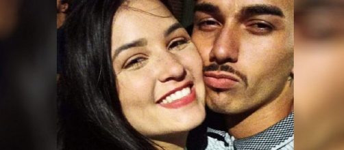 A jovem e o namorado discutiram quando ela o atingiu com a agulha de narguil&eacute;. Foto: Arquivo Blasting News