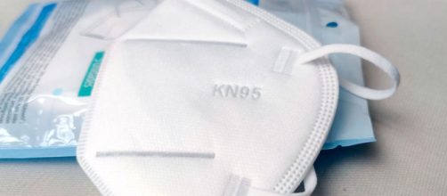 En Espa&ntilde;a s&oacute;lo se podr&aacute;n adquirir mascarillas de normativa europea, CE, que las KN95 no poseen.