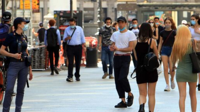 Foggia, mascherine obbligatorie anche all'aperto nel centro storico.