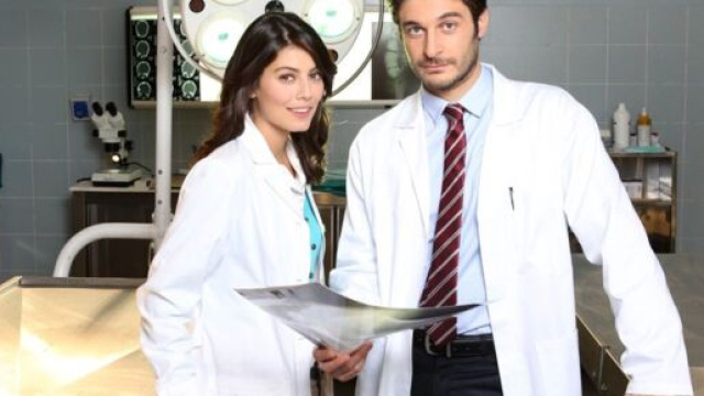 L'Allieva 3 in onda da domenica 27 settembre su Rai 1: Alessandra Mastronardi e Lino Guanciale.