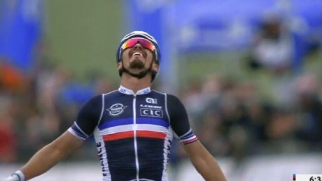 L'arrivo vittorioso di Julian Alaphilippe.