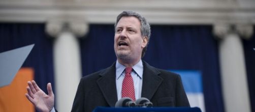 Bill de Blasion losing the confidence of the CSA in New York City. Photo by William Alatriste via Flickr.