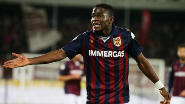 Crotone, Kargbo in prestito alla Reggiana.