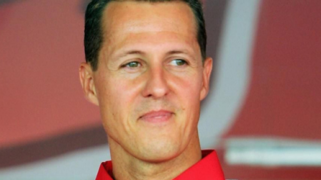 La Gregoraci ha rivelato che Michael Schumacher non parla e che comunica con gli occhi.