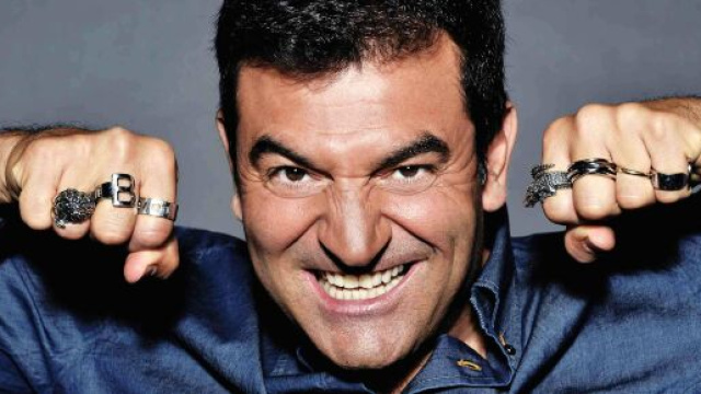 Affari tuoi torna in Tv, Max Giusti alla conduzione? Lui glissa: 'E chi lo sa'.