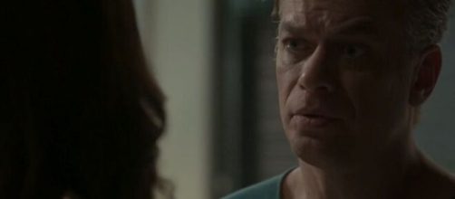 Arthur ficar&aacute; encantado com revela&ccedil;&atilde;o da ex em "Totalmente Demais". (Reprodu&ccedil;&atilde;o/TV Globo)