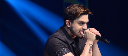 Luan Santana faz live. (Arquivo Blasting News)