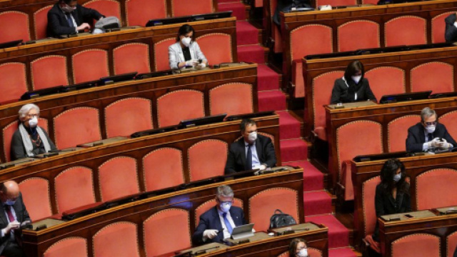 Coronavirus, due senatori povitivi: bloccati i lavori a Palazzo Madama.