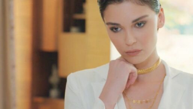 Daydreamer, spoiler 5 settembre: Aylin teme di essere arrestata per spionaggio industriale.