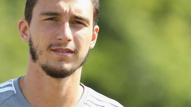 Matteo Darmian sarebbe molto vicino all'Inter.