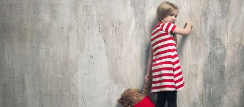 Menina de 6 anos relatou os detalhes &agrave; Conselheira. (Arquivo Blasting News)