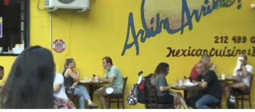 New York City restaurants struggling to adapt, stay afloat as coronavirus restrictions continue. [Image source/CBS New York YouTube video]