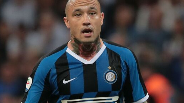 Radja Nainggolan potrebbe rimanere in maglia nerazzurra.