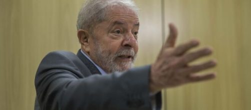 Lula afirma que Bolsonaro converteu o coronav&iacute;rus em arma de destrui&ccedil;&atilde;o. (Arquivo Blasting News)