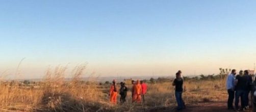 Pol&iacute;cia est&aacute; em busca do corpo do beb&ecirc; que foi enterrado. (Reprodu&ccedil;&atilde;o/TV Bras&iacute;lia)