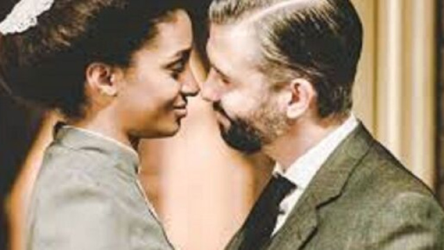 Una vita, trama 11 settembre: Felipe e Marcia vicinissimi al bacio.