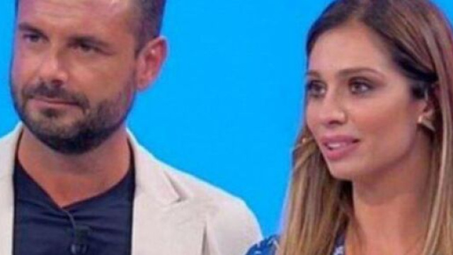 Uomini e donne, Tina Cipollari contro Pamela Barretta: 'Soffri di manie di persecuzione'.