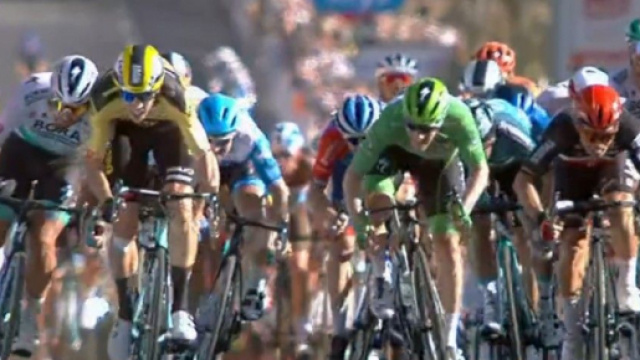 Il contatto che ha portato al declassamento di Peter Sagan.