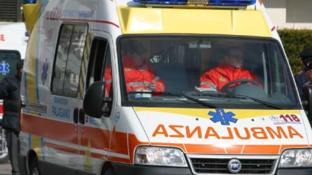 Lecce, 66enne accusa un malore in spiaggia a Torre Lapillo: deceduto.