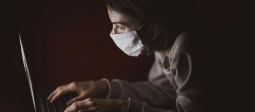 Coronav&iacute;rus e a cobran&ccedil;a pela produtividade. Fonte: Sugest&atilde;o Blasting News