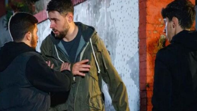 Anticipazioni Un Posto al sole puntate fino al 15 gennaio: Filippo e Leonardo sequestrati, la Cirillo impolra Roberto per il riscatto