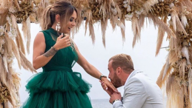 Apr&egrave;s un an et demi de relation et une demande en mariage, Hilona annonce sa rupture d&eacute;finitive avec Julien Bert.