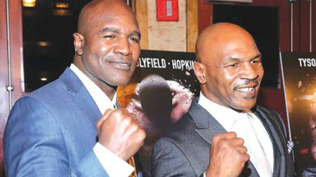 Evander Holyfield apre al terzo match contro Mike Tyson.