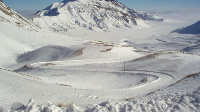 L&rsquo;Aquila, salvati 5 sciatori bloccati sul Gran Sasso: rischiano di dover pagare 4000 euro