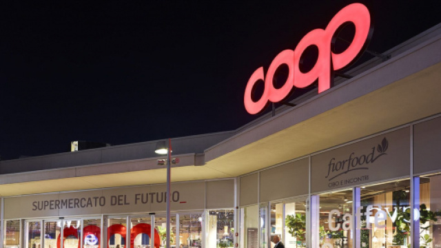 Offerte di lavoro: assunzioni nei supermercati.