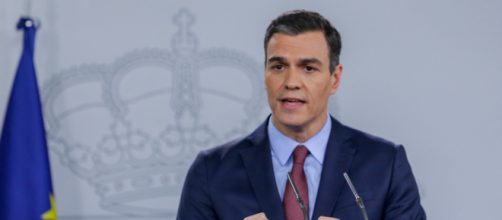S&aacute;nchez compara la monarqu&iacute;a espa&ntilde;ola con la de Luxemburgo, Jap&oacute;n y B&eacute;lgica