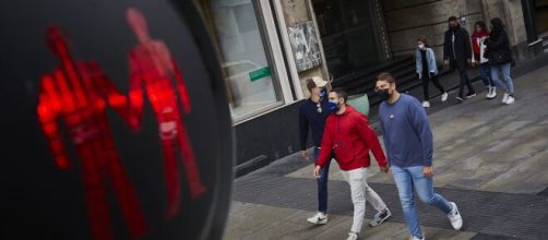 El Colegio de M&eacute;dicos demanda un confinamiento total