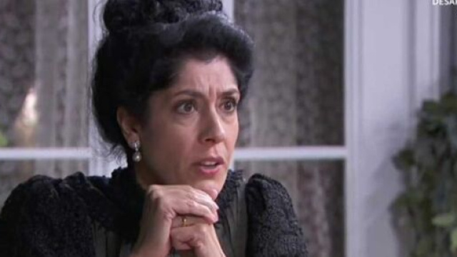 Una Vita anticipazioni Spagna: Rosina diventa povera e incontra la sorella bugiarda.