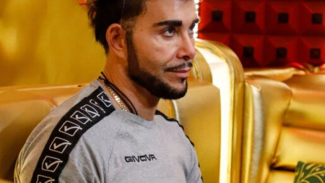 GF Vip, Giacomo Urtis sull'interesse per Zorzi: 'Non &egrave; il ragazzo che frequenterei'.